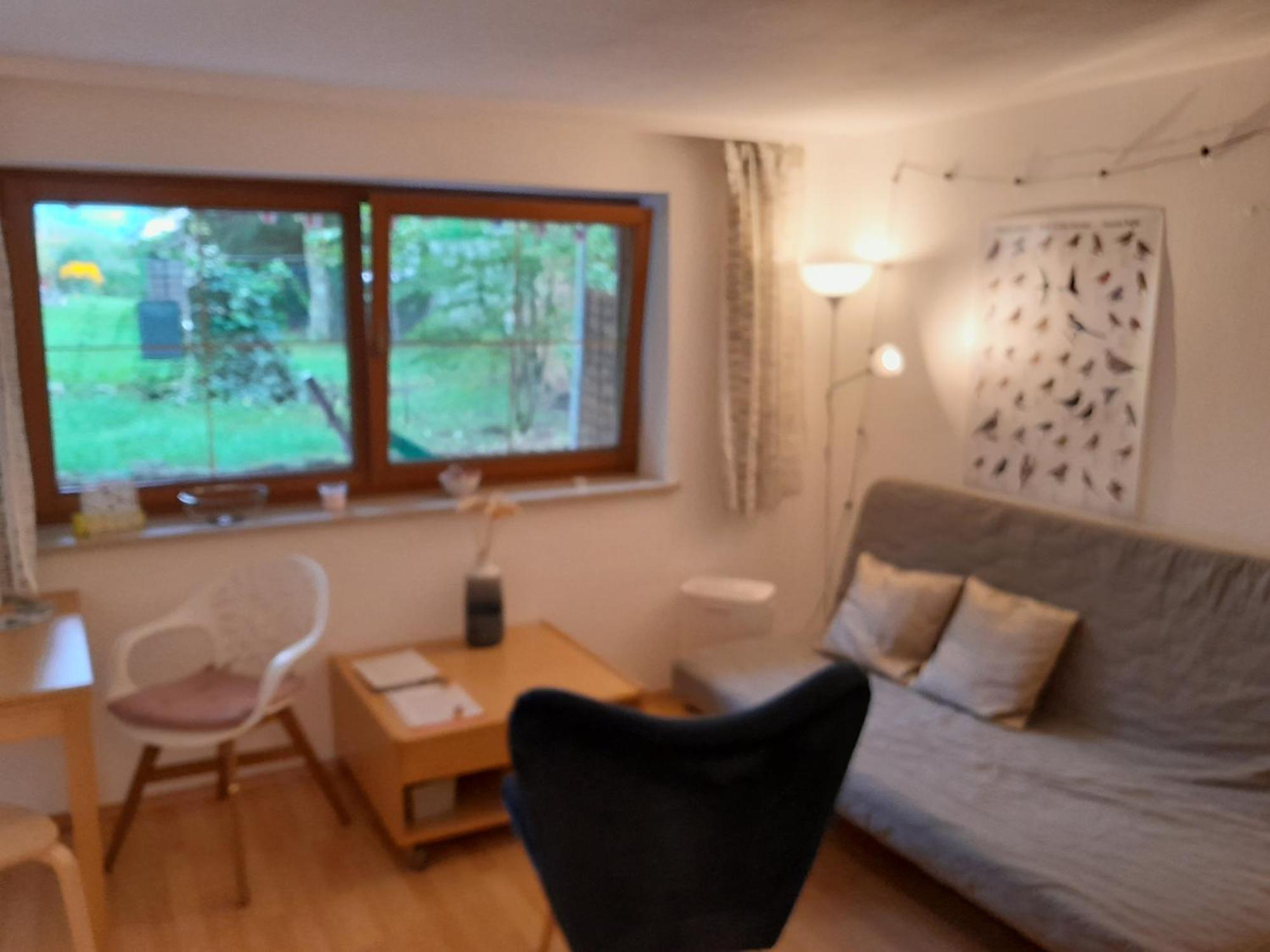Apartment mit Küche und Balkon oder Terrasse, ruhig und gut erreichbar Piding Exterior foto