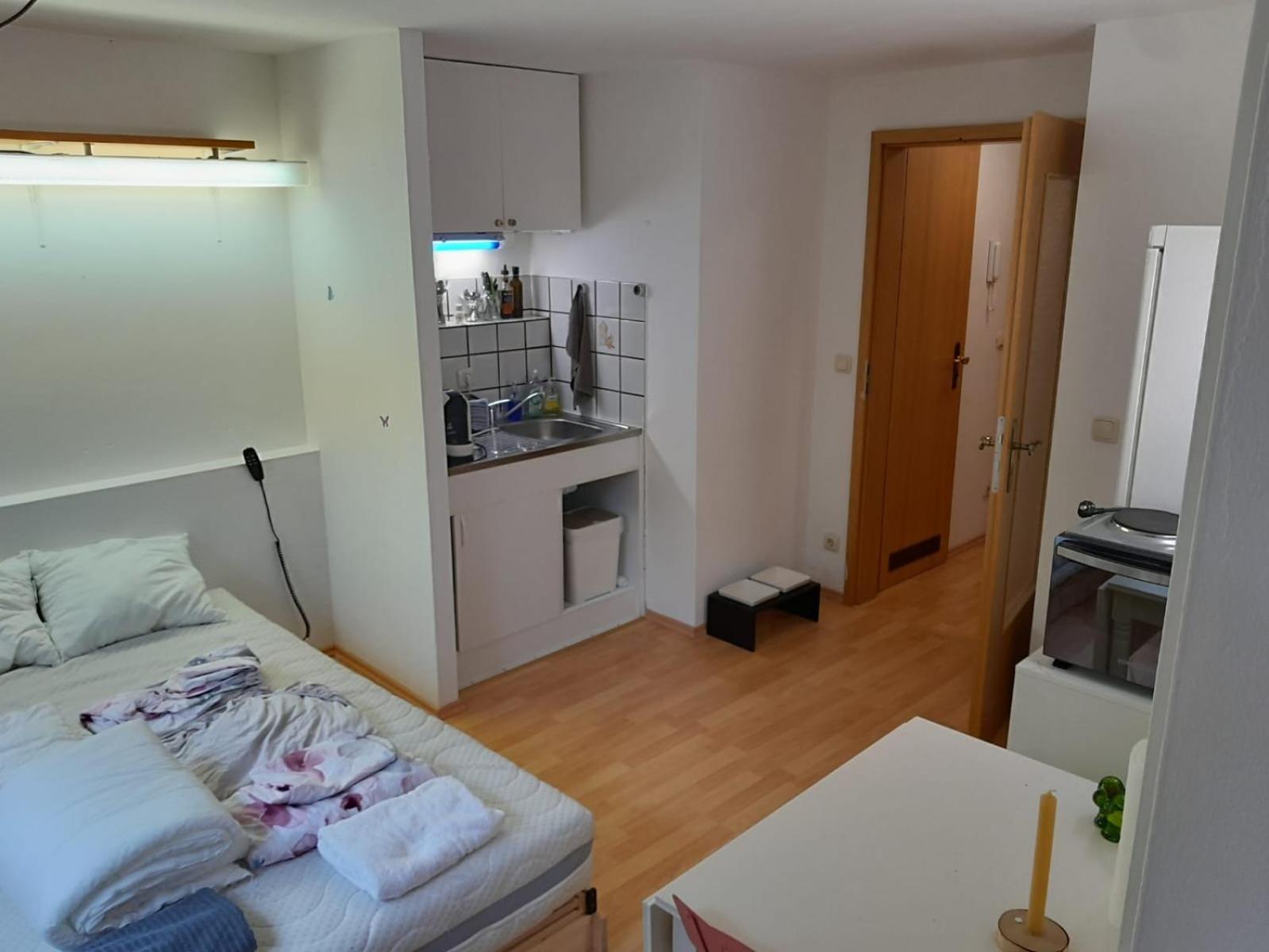 Apartment mit Küche und Balkon oder Terrasse, ruhig und gut erreichbar Piding Exterior foto