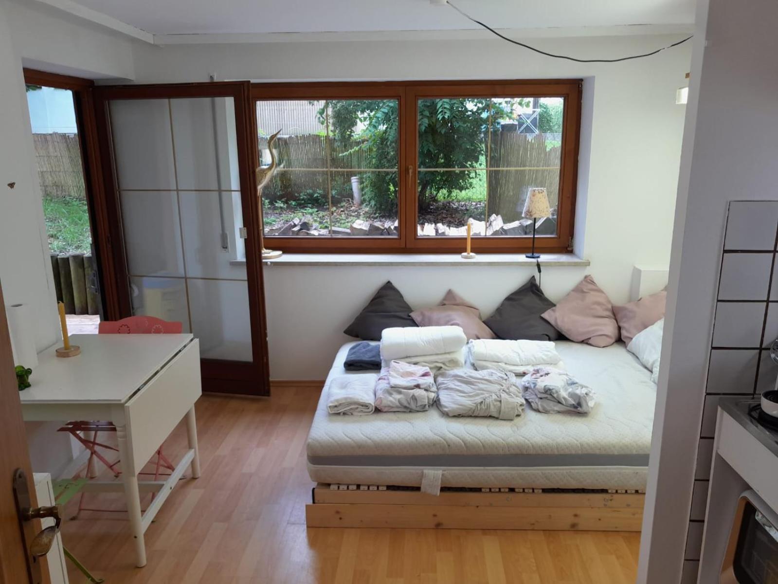Apartment mit Küche und Balkon oder Terrasse, ruhig und gut erreichbar Piding Exterior foto